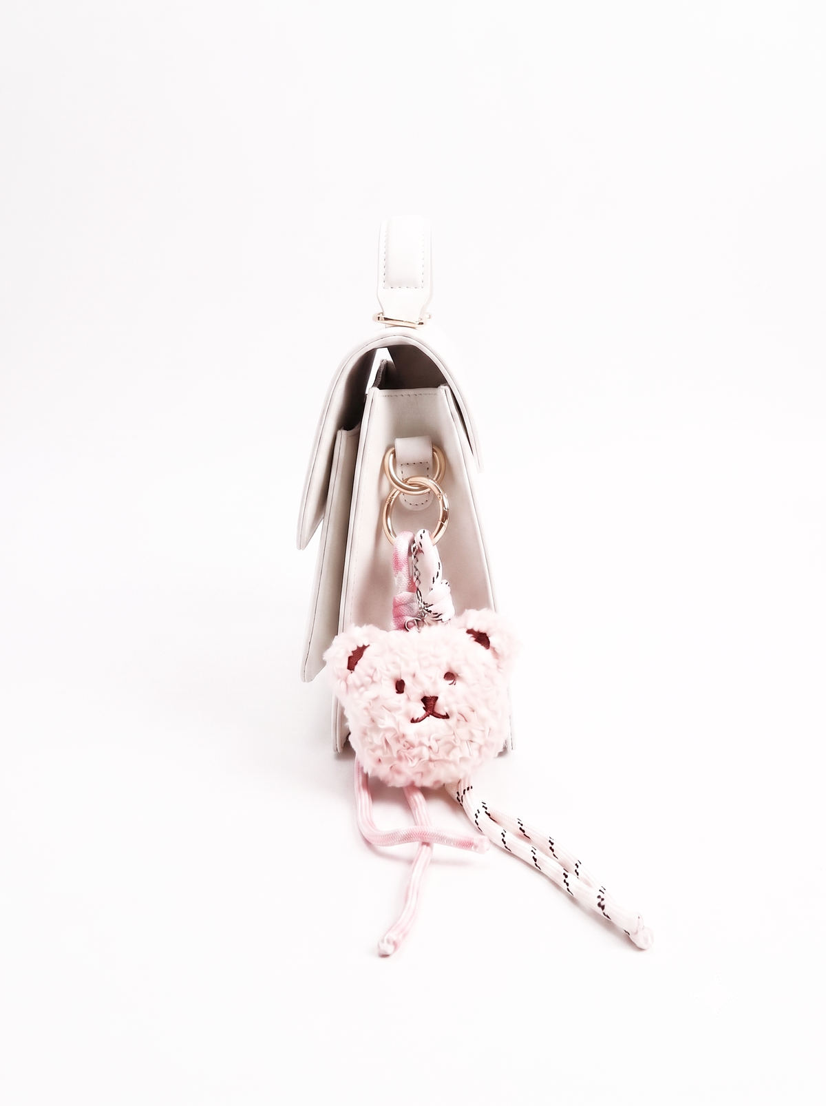 Leads White